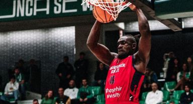 Bahçeşehir Koleji Sporting'i Üzdü