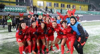 Kadın Milliler Litvanya'yı 4 Golle Geçti