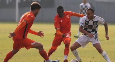 Manisa Evinde Adanaspor'u Geçemedi