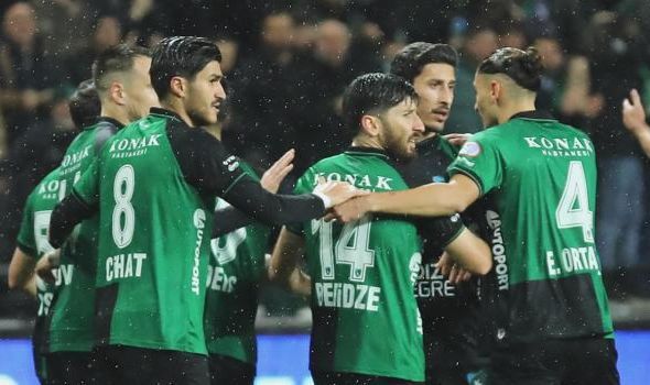 Kocaelispor, lider Eyüpspor'u Yıktı