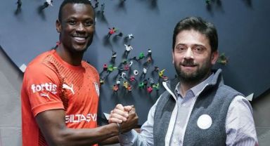 Mame Thiam'dan 2.5 Yıllık İmza