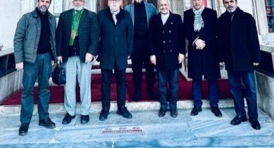 Manisalılar Sabah Namazı Sonrası Şehitler İçin Yapılan Duada Buluştular!