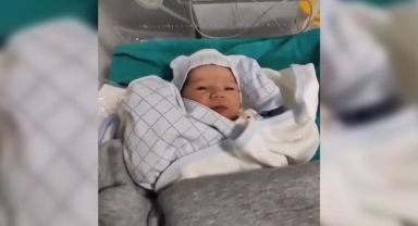 Yeni Yılın İlk Bebekleri
