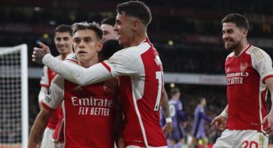 Arsenal, Liverpool'u 3 Golle Geçti