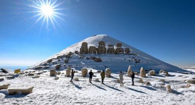 Nemrut Dağı Kış Turizminde de İlgi Görüyor