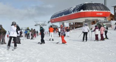 Sarıkamış Kayak Merkezi Turistlerin Gözdesi