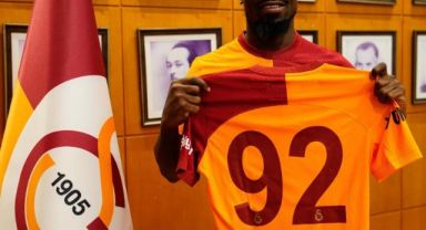 Serge Aurier İmzayı Attı