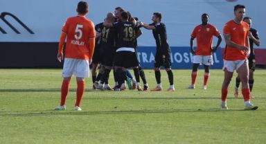 Ümraniyespor Son Dakikalarda Açıldı