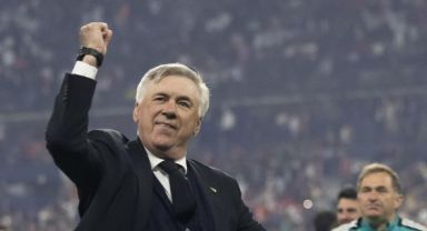 Ancelotti Futbol Tarihine Geçti