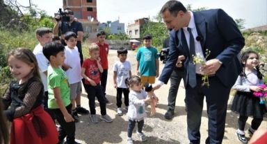 Bayram oyuncaklarla başladı