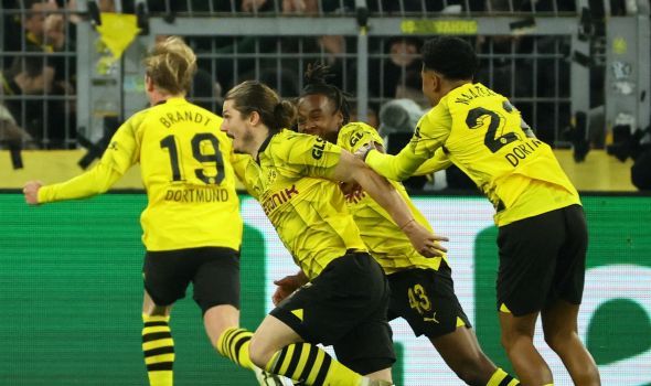 Borussia Dortmund Turu Söktü Aldı