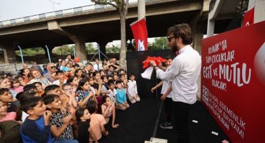 Konak’ın parklarında 23 Nisan coşkusu