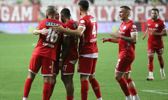 Antalyaspor 3 Maç Sonra Kazandı