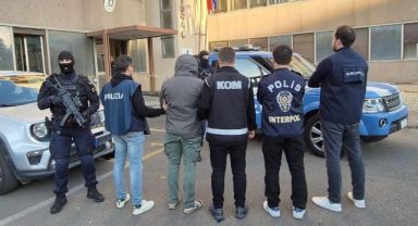 İtalya'da Organize Suç Örgütü Operasyonu