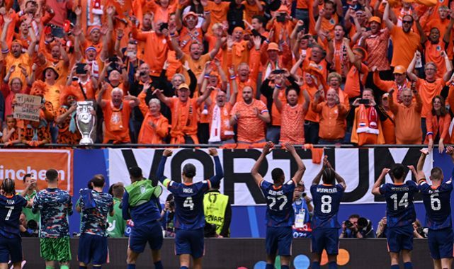 Hollanda Galibiyetle Başladı