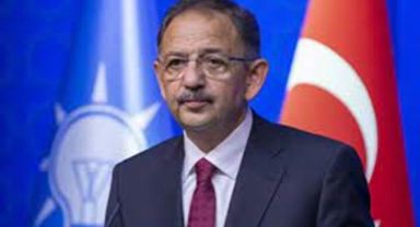 Bakan Özhaseki Görevinden İstifa Etti