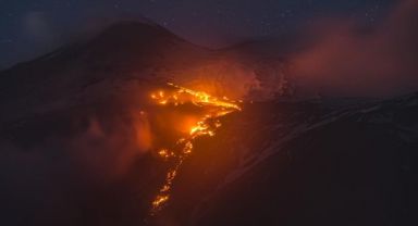 Etna Yanardağı'nda Volkanik Hareketlilik