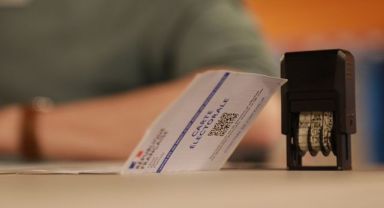 Fransa'da Seçimin İkinci Turu Yapılıyor