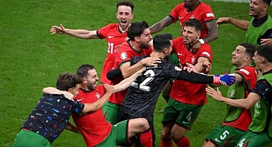 Portekiz Penaltılarla çeyerek Finalde
