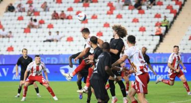 Antalyaspor Konuk Ettiği Atakaş Hatayspor'u 3-2 Yendi