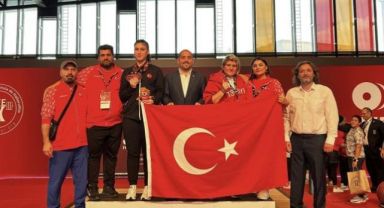 Büşra Çan Dünya İkincisi