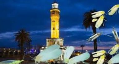 İzmir'i Sinekler İstila Etti