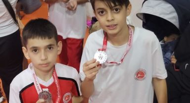 Karabağlar Gençlik Spor lu Kıck Bokscular Rüzgarı Gibi Esti..
