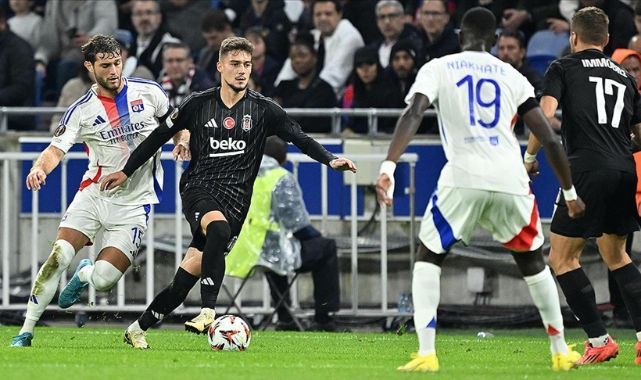 Beşiktaş, Fransa'da Galip