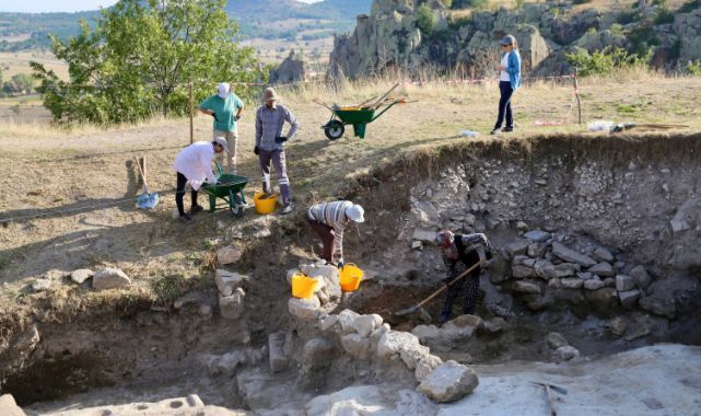 Midas Kale'de Friglere Ait Ocak ve Fırınlar Bulundu