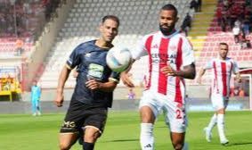 Ümraniyespor İle Bandırmaspor Yenişemedi