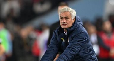 Jose Mourinho'ya Türk futbolunu bırakması söylendi ve yakında Premier Lig'e dönebilir