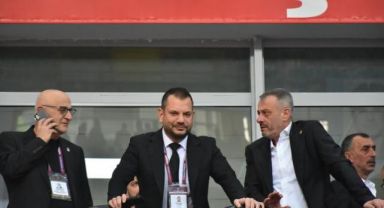 Trabzonspor'da Görev Dağılımını Yaptı