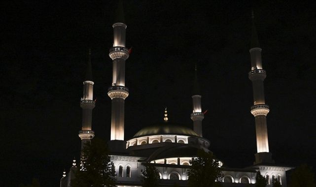 Bugün Regaip Kandili
