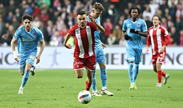Samsunspor Trabzonspor'u Mağlup Etti