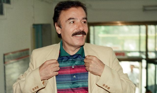 Sanatçı Ferdi Tayfur Vefat Etti