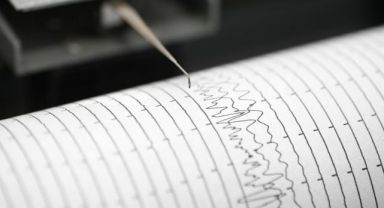 Ege Denizi'nde Deprem Fırtınası