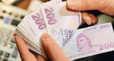 Emekliye 4 Bin Lira ikramiye Meclis'te Kabul Edildi