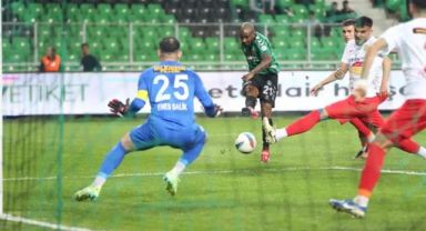 Sakaryaspor'dan Malatya'yı Farklı Yendi