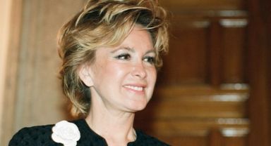 Usta Oyuncu Filiz Akın'I Kaybettik