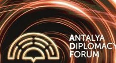 Antalya'da Yoğun Diplomasi Trafiği