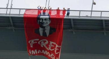 İmamoğlu'na Özgürlük Afişi