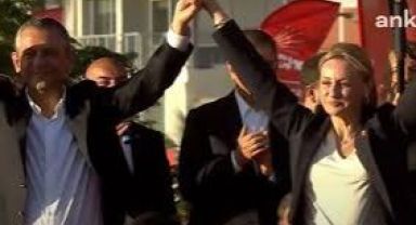 İzmir Milletvekili Seda Kaya Ösen CHP'ye Katıldı
