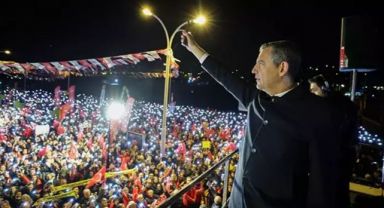 Özgür Özel Başakşehir'de Konuştu