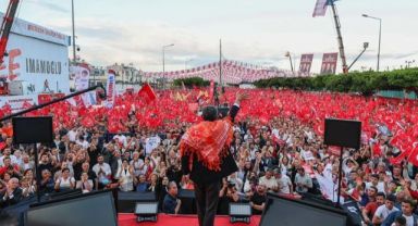 Özgür Özel Antalya'da Arşiv Açtı