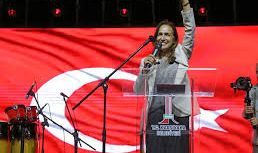 Karşıyaka'da Cumhuriyet Coşkusu