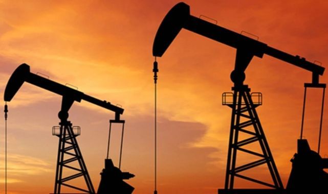 Brent Petrolün Varili 64,04 Dolar