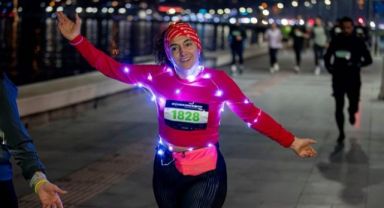 En Uzun Geceyi İzmirliler Koşarak Aydınlattı