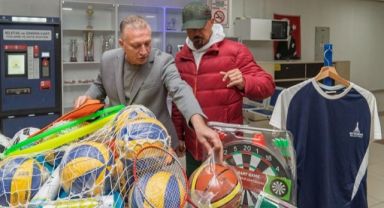 İzmir'de Spor Okullara Taşındı