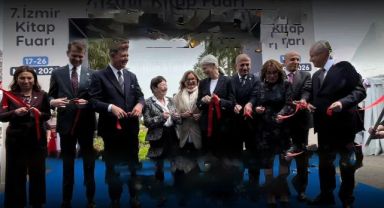 İzmir Kitap Fuarı 7. Kez Kapısını Açtı