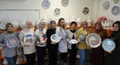 Kadınlar Hem Üretiyor Hem de Kazanıyor